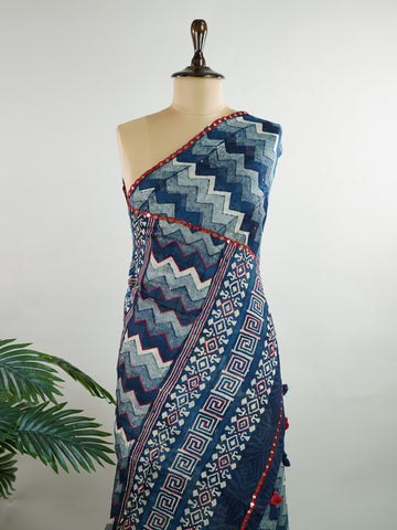 Cotton A breezy Cotton Kota Doria saree adorned with delicate handblock prints and glistening mirror work—light as air, rich in tradition.br
Its translucent texture and airy drape make it perfect for summer gatherings and everyday grace.br
Every motif is stamped by hand, reflecting the charm of slow craft and timeless elegance.br
#HandloomCotton #KotaDoria #BlockPrintSaree #MirrorWork #Manoranjitham Kaanada - Handloom Cotton Saree | Zari Border | Traditional - Manoranjitham Weaves - Handloom Store