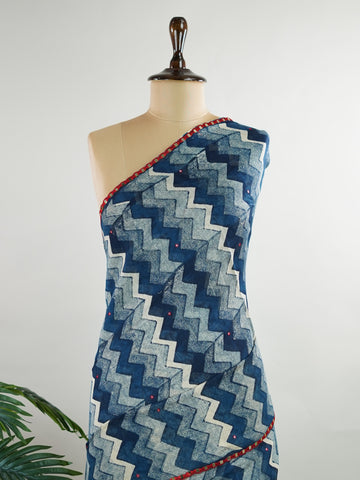 Cotton A breezy Cotton Kota Doria saree adorned with delicate handblock prints and glistening mirror work—light as air, rich in tradition.br
Its translucent texture and airy drape make it perfect for summer gatherings and everyday grace.br
Every motif is stamped by hand, reflecting the charm of slow craft and timeless elegance.br
#HandloomCotton #KotaDoria #BlockPrintSaree #MirrorWork #Manoranjitham Kalyani - Handloom Cotton Saree | Zari Border | Traditional - Manoranjitham Weaves - Handloom Store