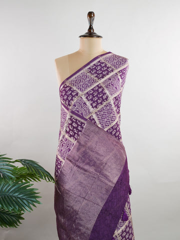 Cotton A deep purple canvas brought to life with traditional gold block prints.
Lightweight cotton from Varanasi, perfect for all-day grace and comfort.
A blend of heritage design and subtle radiance for festive or casual charm.
Handloom beauty in every thread. #CottonElegance #HandloomVaranasi #BlockPrintLove Vasundhara - Manoranjitham Weaves - Handloom Store