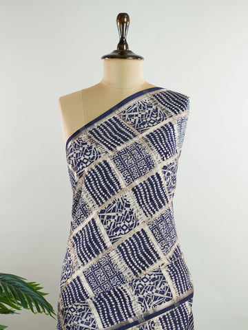 Cotton Classic blue cotton meets the shimmer of gold block prints in a timeless pairing.br
Woven in Varanasi, it carries both comfort and quiet luxury.br
Perfect for work days, gatherings, or a touch of tradition anytime.br
#HandloomCotton #BlockPrintSaree #VaranasiWeaves Parvathi - Blue Handloom Cotton Saree | Zari Border | Traditional - Manoranjitham Weaves - Handloom Store