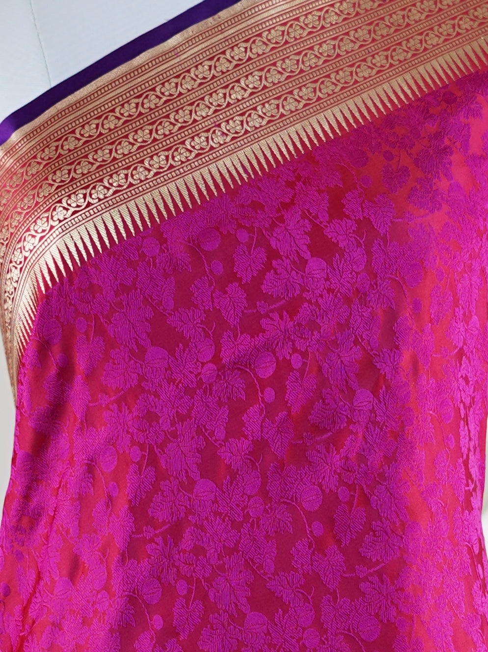 Katan Magenta 100% Pure Katan Silk - Manoranjitham Weaves - Handloom Store