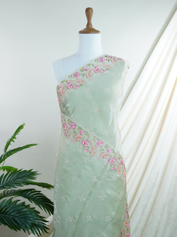 Tissue Woven in Varanasi, this ethereal grey glass tissue saree shimmers with a multi-hued embroidered flourish. Light as air yet rich in detail, it blends sheer elegance with vibrant artistry. A perfect pick for soirées that call for subtle glamour and intricate craftsmanship. #GlassTissueSaree #EmbroideredElegance #VaranasiWeaves #GreyAndGraceful #SheerHeritage






 Saradha - Manoranjitham Weaves - Handloom Store