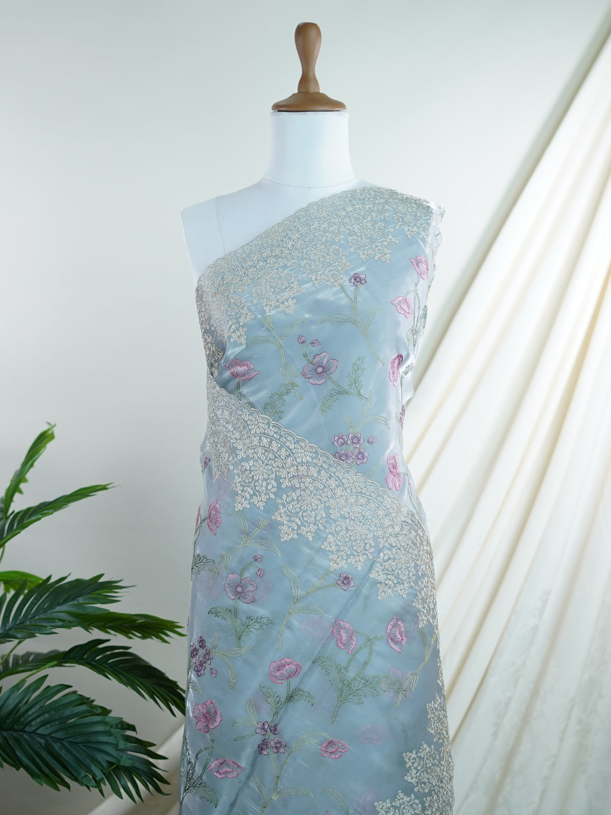 Katan Grey 100% Pure Tissue - Manoranjitham Weaves - Handloom Store