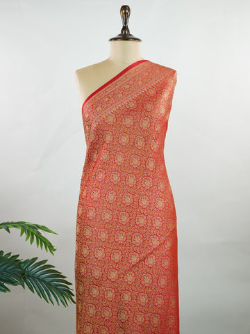 Katan Woven in Varanasi, this semi Mushru saree features the distinctive texture of iktara weave, blending subtle sheen with artisanal charm. Lightweight yet rich in detail, it offers effortless elegance for both traditional events and contemporary celebrations.
#SemiMushru #IktaraWeave #VaranasiSaree #TexturedElegance #HandloomTradition #Manoranjitham #ManoranjithamStyle







 Sumana - Manoranjitham Weaves - Handloom Store