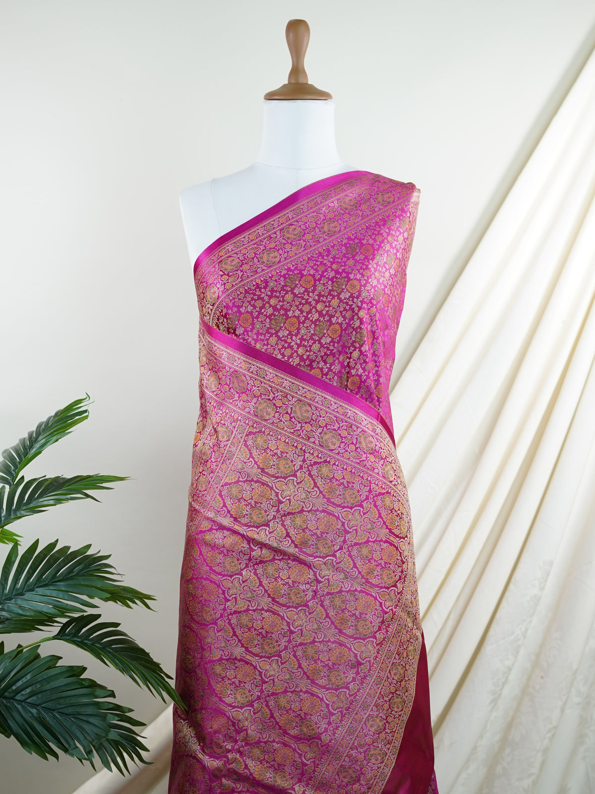 Katan Pink Semi Mushru - Manoranjitham Weaves - Handloom Store
