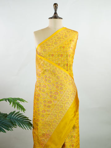 Katan Woven in Varanasi, this semi Mushru saree features the distinctive texture of iktara weave, blending subtle sheen with artisanal charm. Lightweight yet rich in detail, it offers effortless elegance for both traditional events and contemporary celebrations.
#SemiMushru #IktaraWeave #VaranasiSaree #TexturedElegance #HandloomTradition #Manoranjitham #ManoranjithamStyle Ahalya - Manoranjitham Weaves - Handloom Store