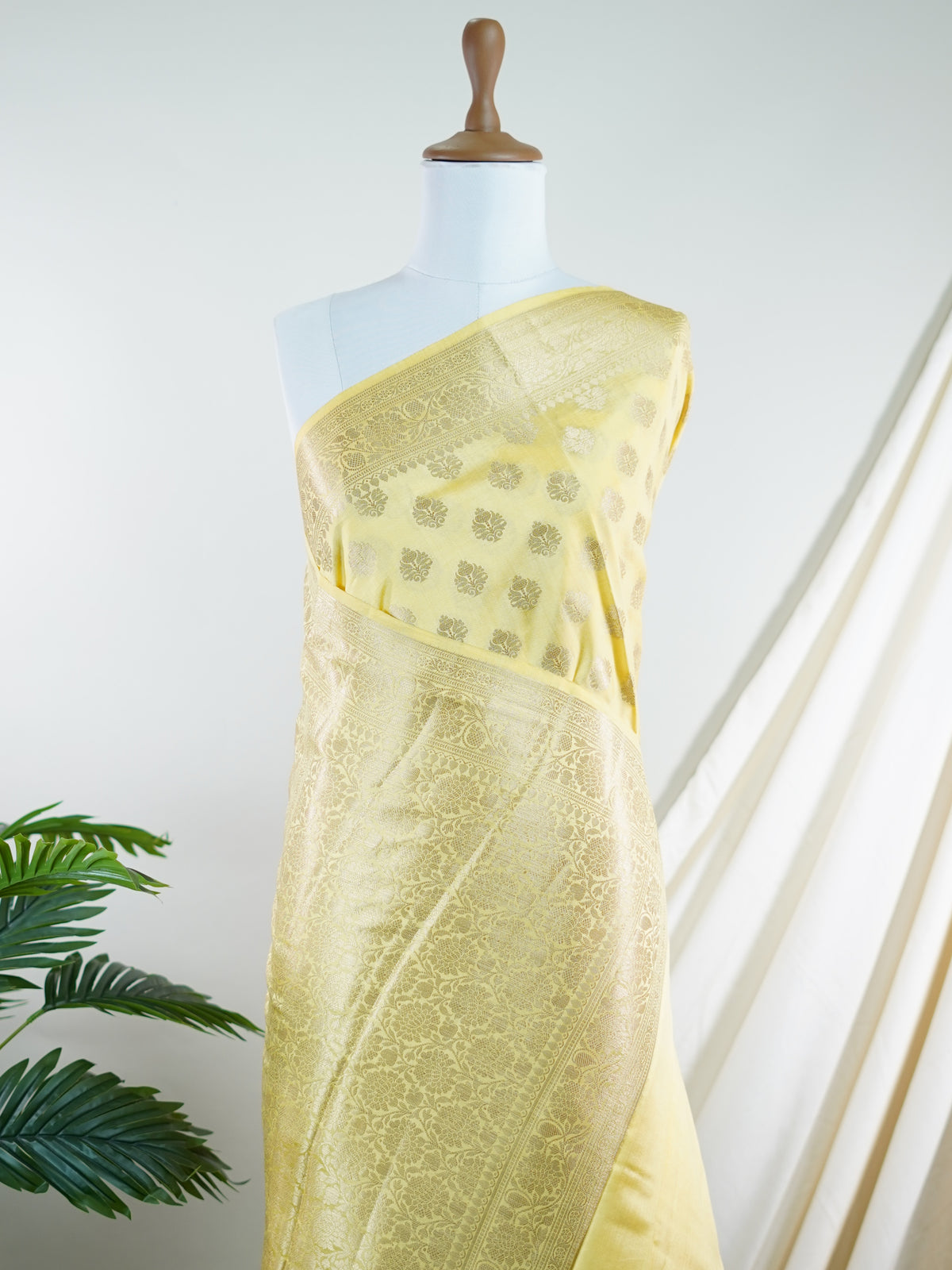 Chiniya Silk Yellow 100% Pure Katan Soft Silk - Manoranjitham Weaves - Handloom Store