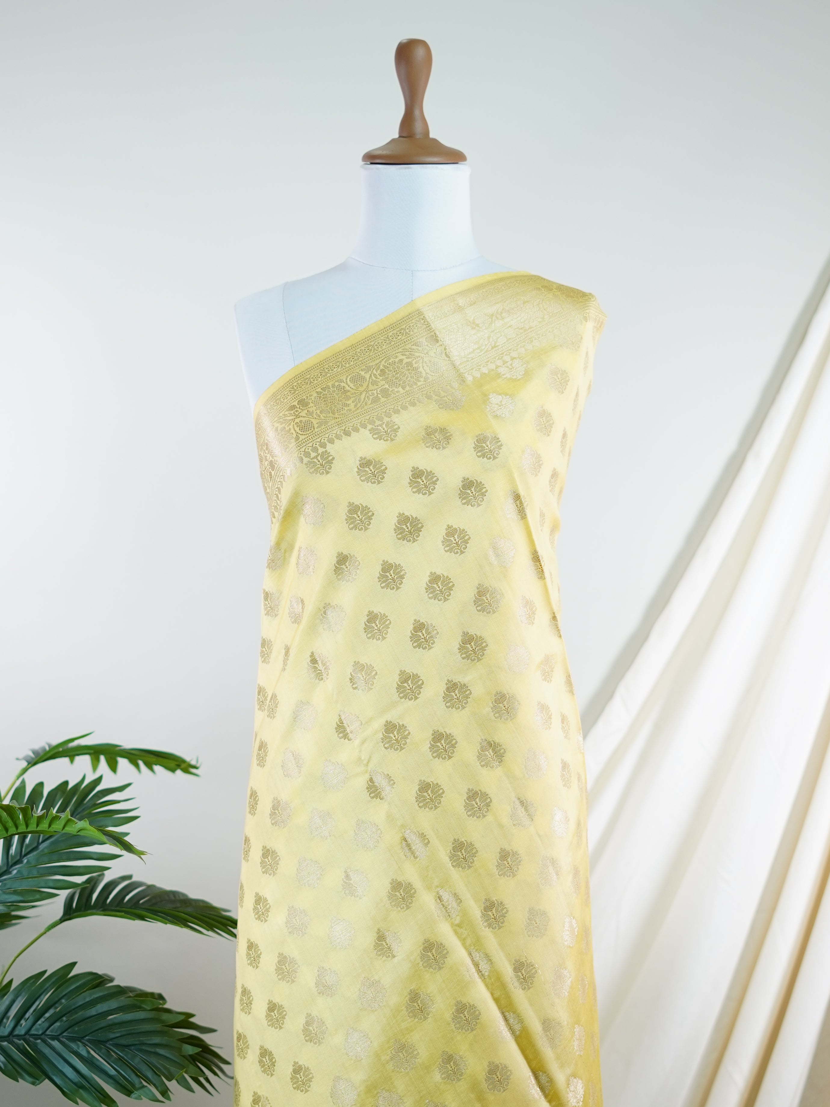 Chiniya Silk Yellow 100% Pure Katan Soft Silk - Manoranjitham Weaves - Handloom Store