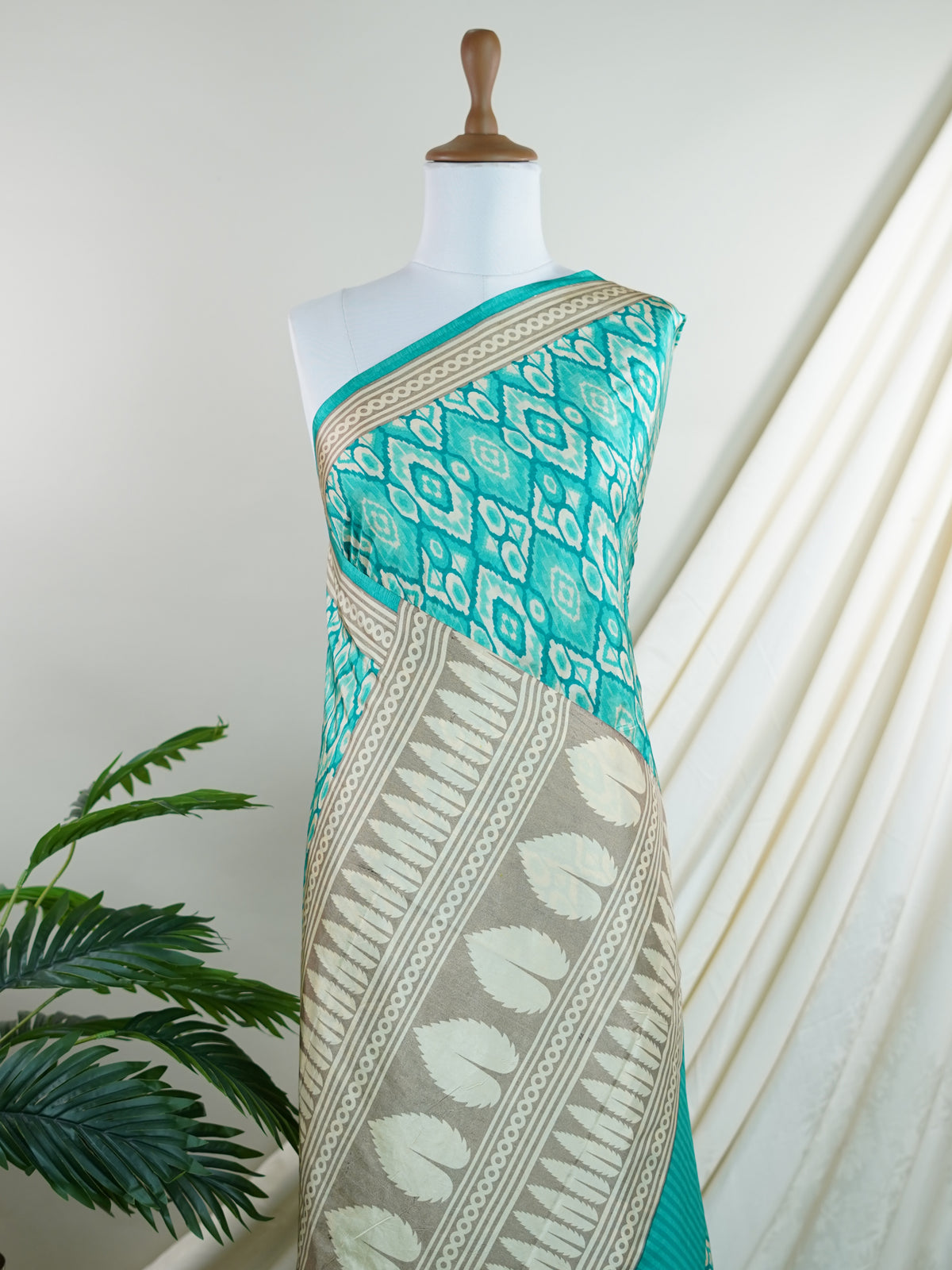 Satin Green Semi Mushru - Manoranjitham Weaves - Handloom Store