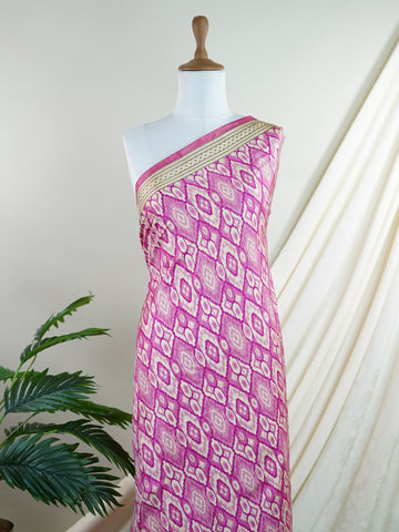 Satin A delicate pink paired with soft grey gives this Semi Mushru saree a gentle, balanced charm.br
With digital prints and no zari, it leans into minimal beauty and easy grace.br
The medium border frames the saree just right, adding quiet definition.br
A refined pick from Varanasi for thoughtful everyday style.br
#SemiMushru #PinkGreySaree #DigitalPrint #VaranasiWeaves #ManoranjithamSarees Chandana - Semi Silk Saree | Digital Print - Manoranjitham Weaves - Handloom Store