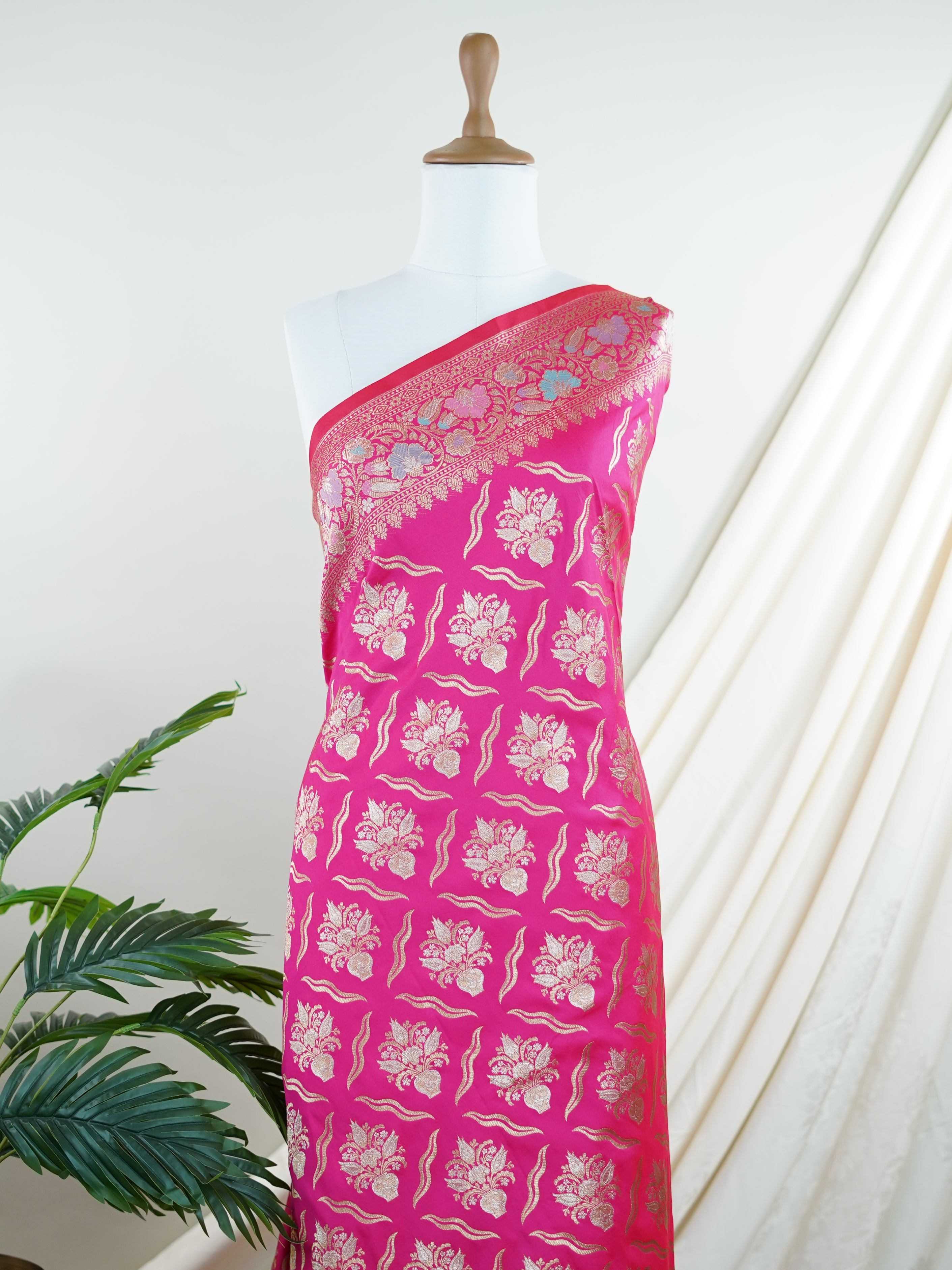 Katan Pink Katan Semi Silk - Manoranjitham Weaves - Handloom Store