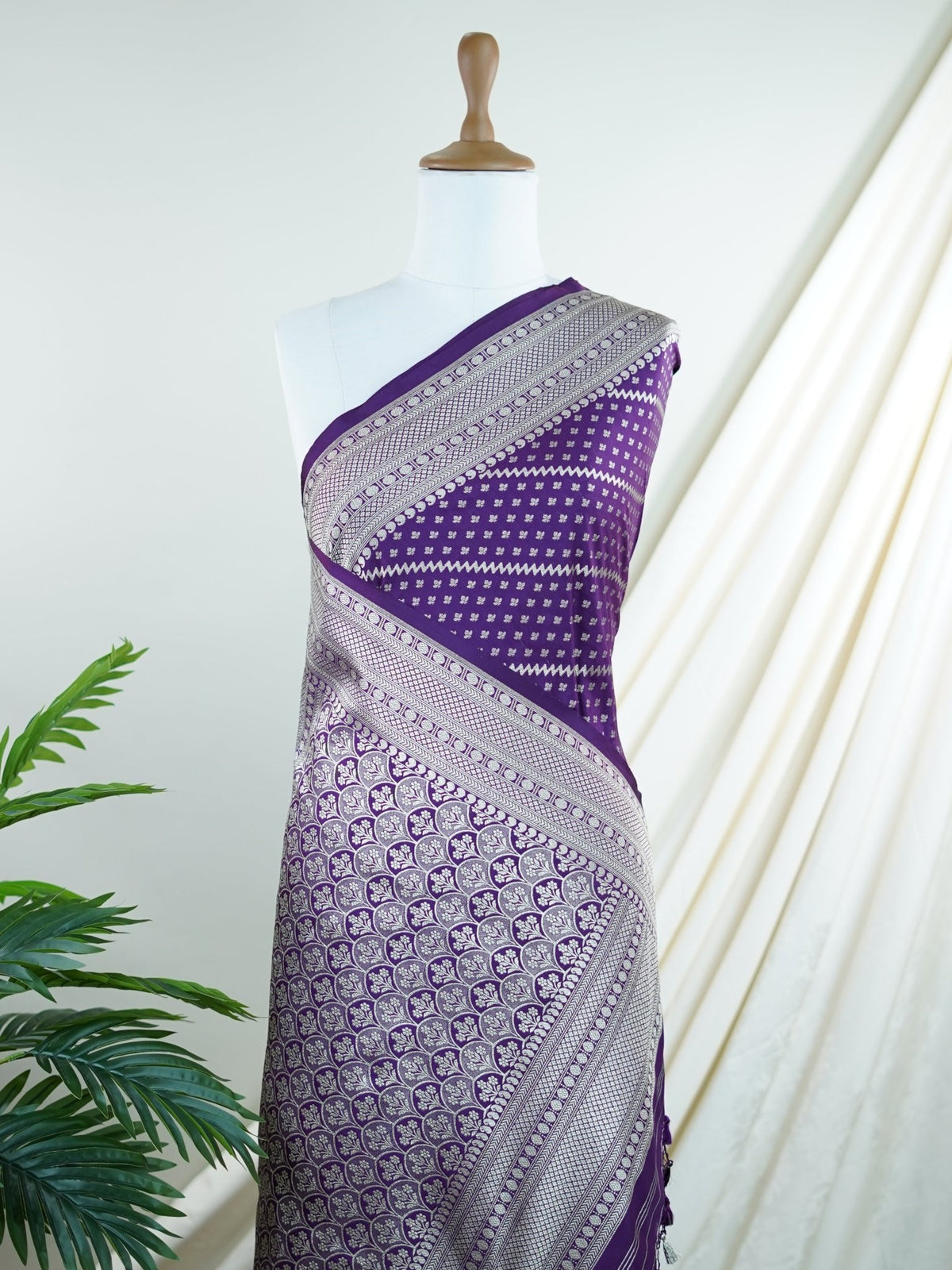 Katan Purple Katan Semi Silk - Manoranjitham Weaves - Handloom Store