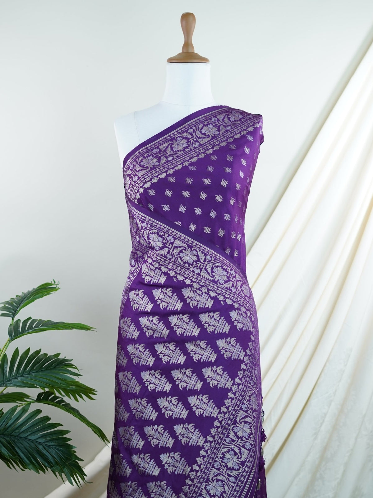Katan Violet Katan Semi Silk - Manoranjitham Weaves - Handloom Store