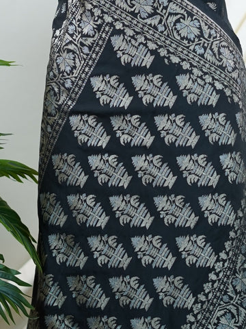 Katan Woven in Varanasi, this Katan semi silk saree features delicate buttis scattered across its smooth, lustrous body. The weave balances tradition and ease, offering the richness of silk with a lighter touch. A graceful choice for both festive mornings and elegant evenings. #KatanSilkSaree #VaranasiWeaves #ButtiBeauty #SemiSilkElegance #HandloomHeritage Amala - Semi Silk Saree | Woven Buttas - Manoranjitham Weaves - Handloom Store