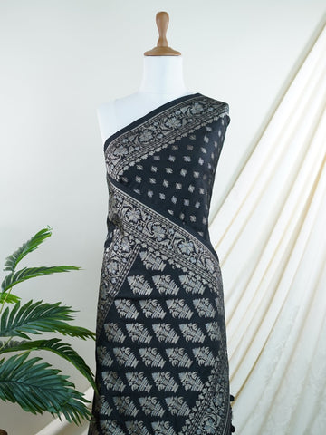 Katan Woven in Varanasi, this Katan semi silk saree features delicate buttis scattered across its smooth, lustrous body. The weave balances tradition and ease, offering the richness of silk with a lighter touch. A graceful choice for both festive mornings and elegant evenings. #KatanSilkSaree #VaranasiWeaves #ButtiBeauty #SemiSilkElegance #HandloomHeritage Amala - Semi Silk Saree | Woven Buttas - Manoranjitham Weaves - Handloom Store