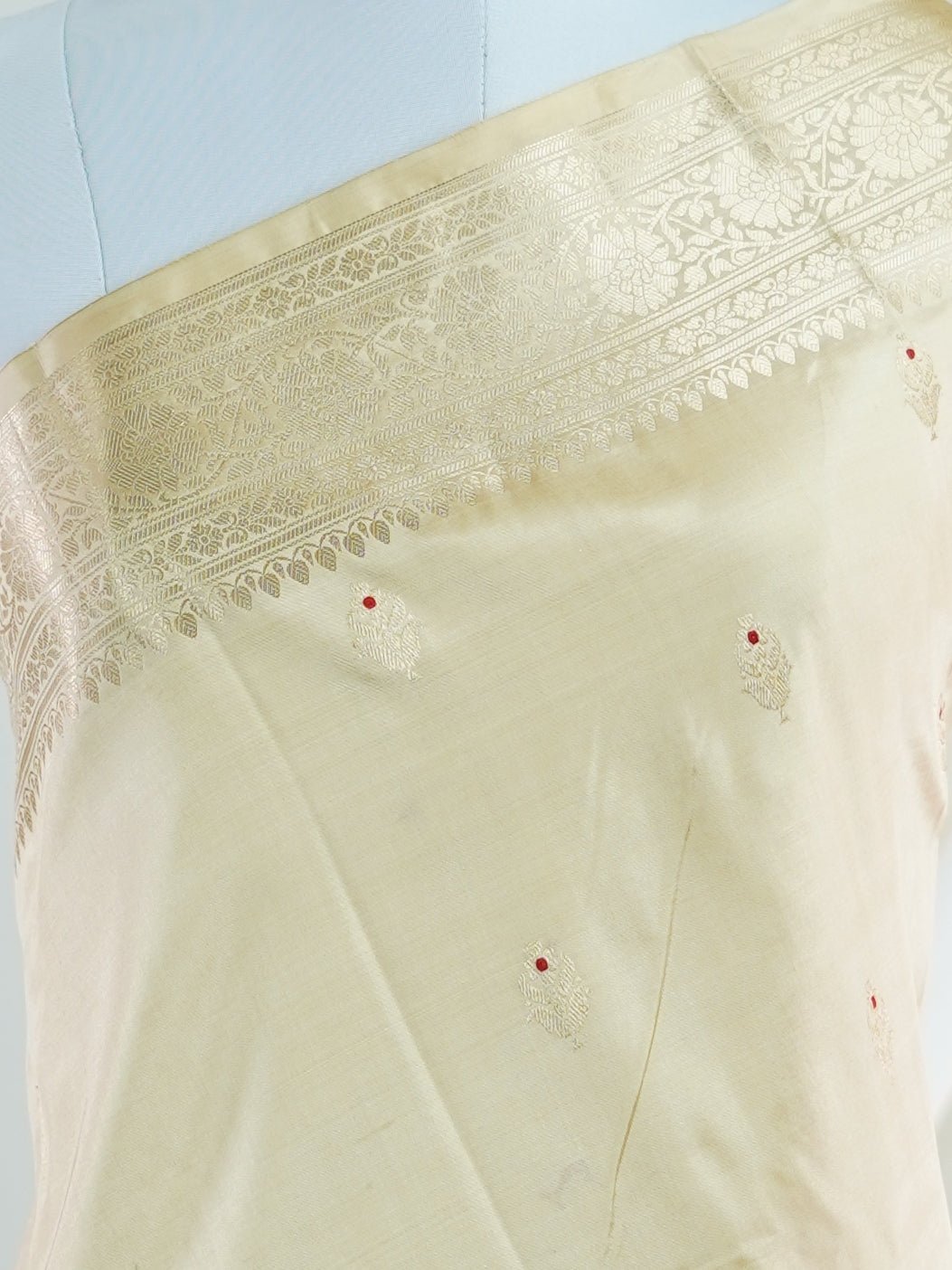 Katan Cream 100% Pure Katan Soft Silk - Manoranjitham Weaves - Handloom Store