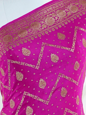 Crepe Woven in the historic city of Varanasi, this 100% pure crepe saree features an exquisite gold jaal spread across a graceful pink base. The intricate pattern shimmers with every movement, echoing age-old artistry in a contemporary silhouette. Perfect for celebratory moments that call for quiet opulence.
#VaranasiWeaves #CrepeWithJaal #PinkAndGoldSaree #HandloomHeritage #BanarasiElegance Amritavarshini - Manoranjitham Weaves - Handloom Store