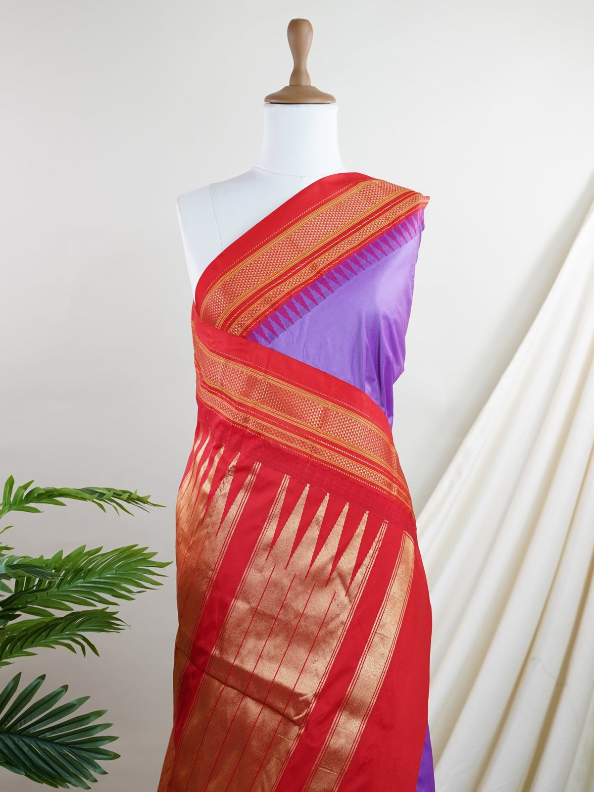 Semi Silk  Semi Silk - Manoranjitham Weaves - Handloom Store