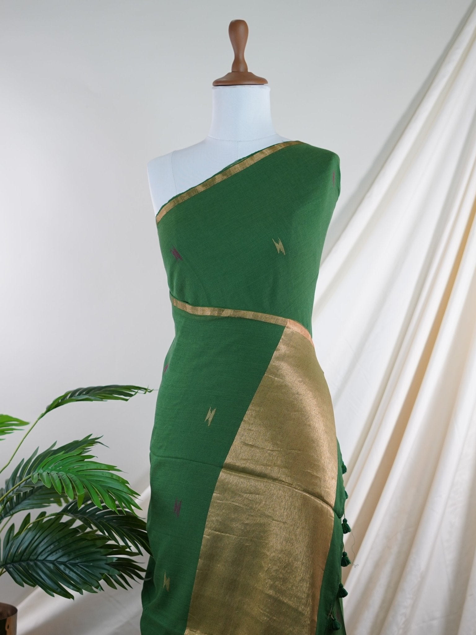 Cotton Green 100% Pure Cotton - Manoranjitham Weaves - Handloom Store