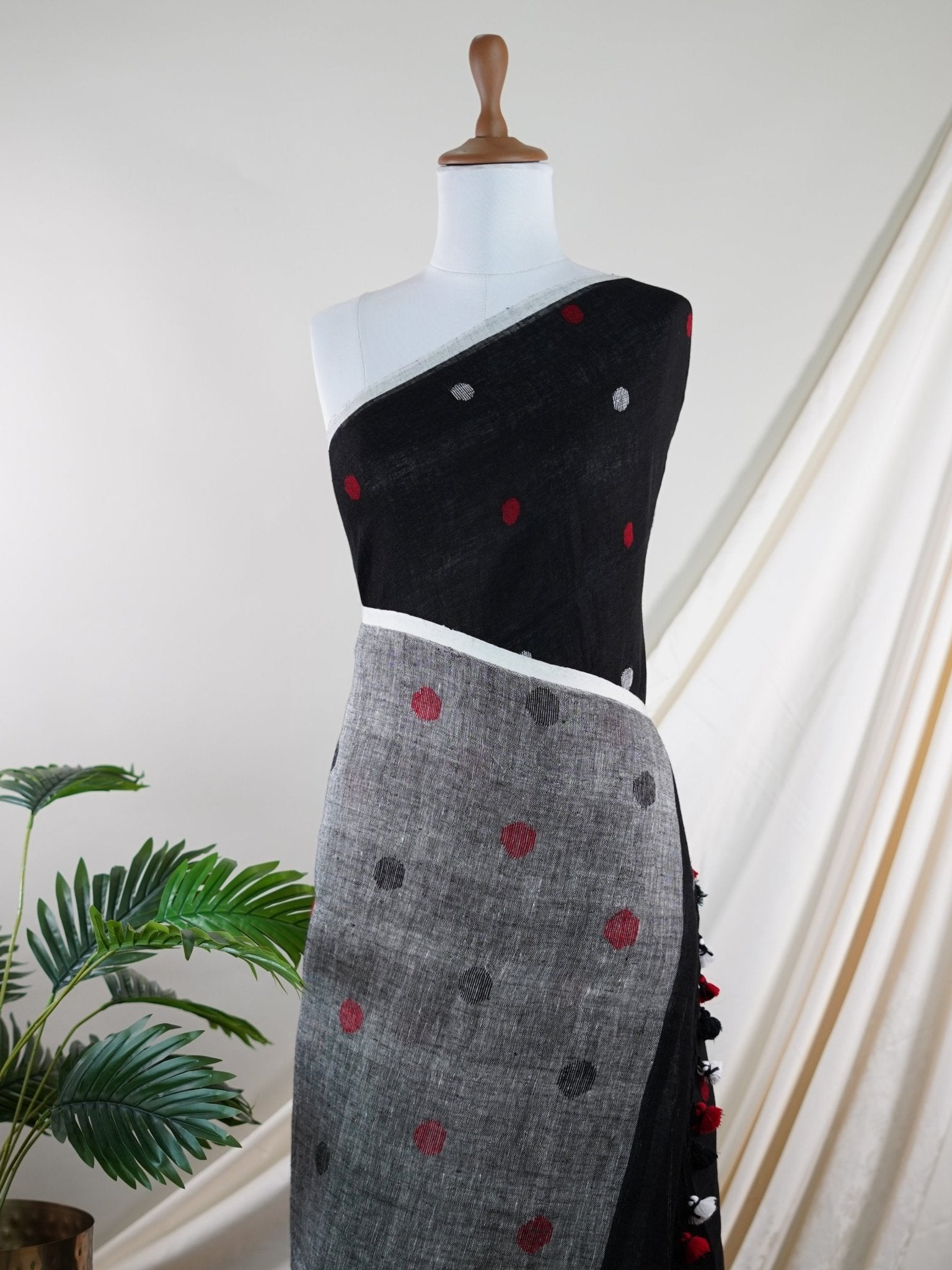 Linen Black 100% Pure Linen - Manoranjitham Weaves - Handloom Store