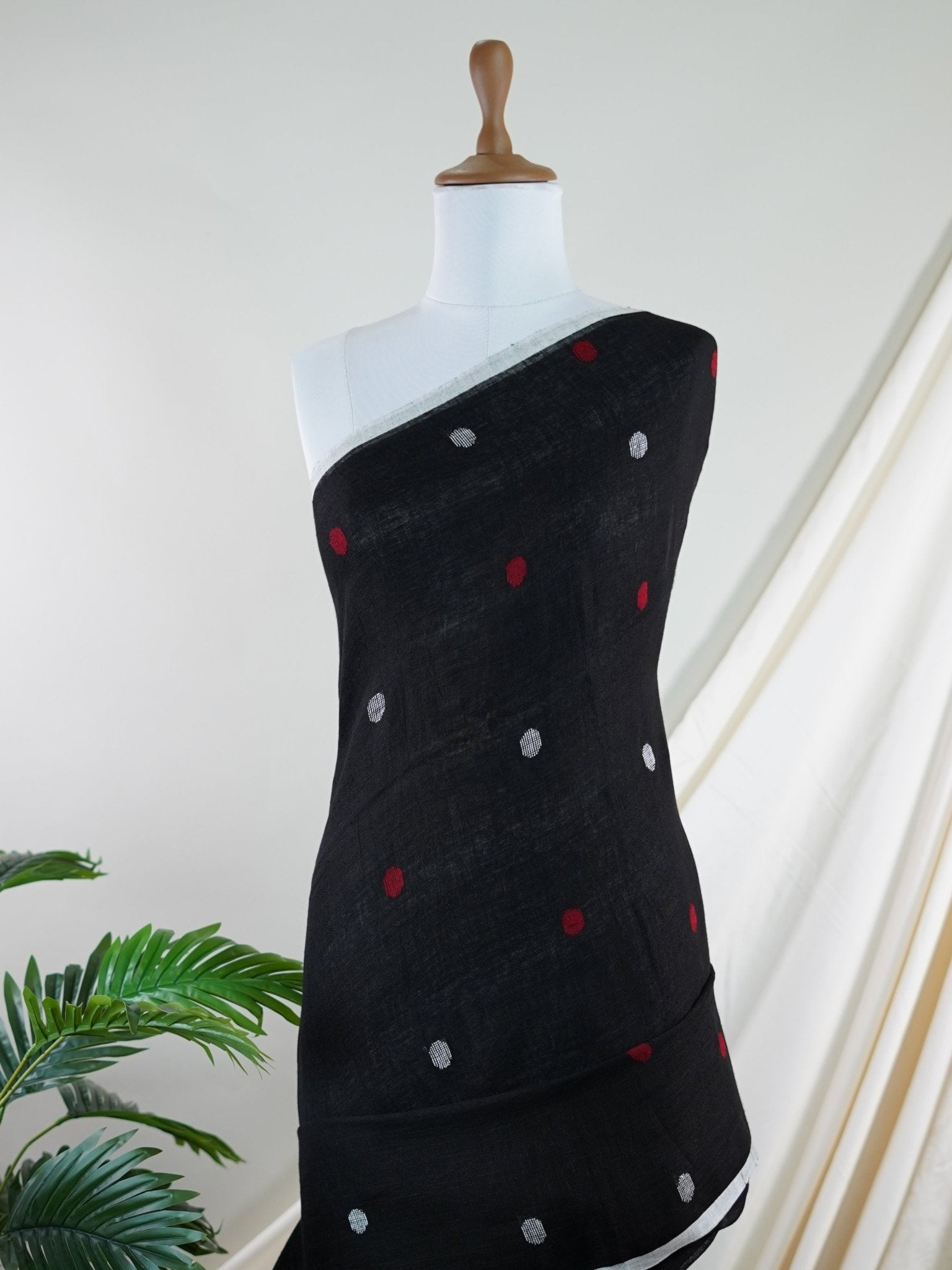 Linen Black 100% Pure Linen - Manoranjitham Weaves - Handloom Store