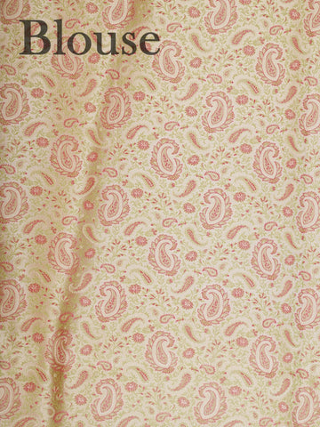 Katan Woven in Varanasi, this semi Mushru saree features the distinctive texture of iktara weave, blending subtle sheen with artisanal charm. Lightweight yet rich in detail, it offers effortless elegance for both traditional events and contemporary celebrations.
#SemiMushru #IktaraWeave #VaranasiSaree #TexturedElegance #HandloomTradition #Manoranjitham #ManoranjithamStyleh. Kamalini - Manoranjitham Weaves - Handloom Store