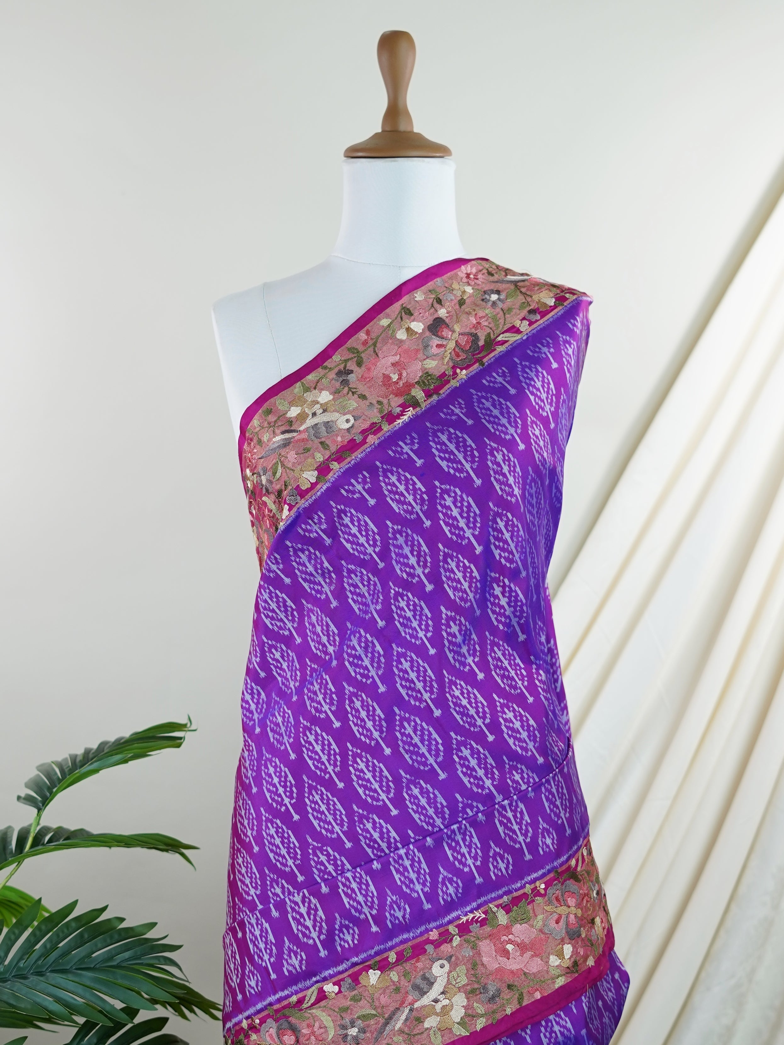Pochampally Lavender 100% Pure Silk  - Manoranjitham Weaves - Handloom Store