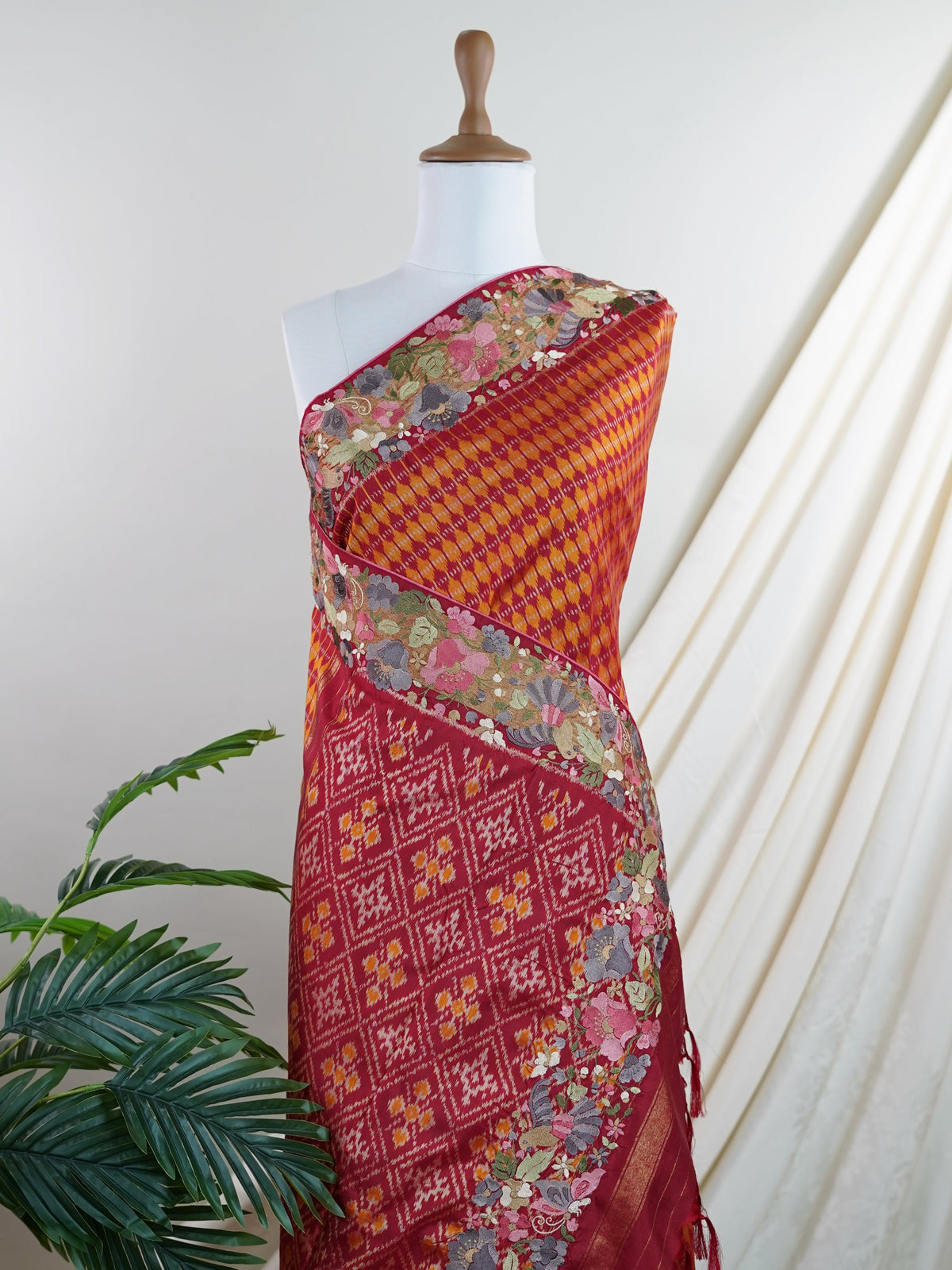 Gadwal Silk  100% Pure Silk  - Manoranjitham Weaves - Handloom Store