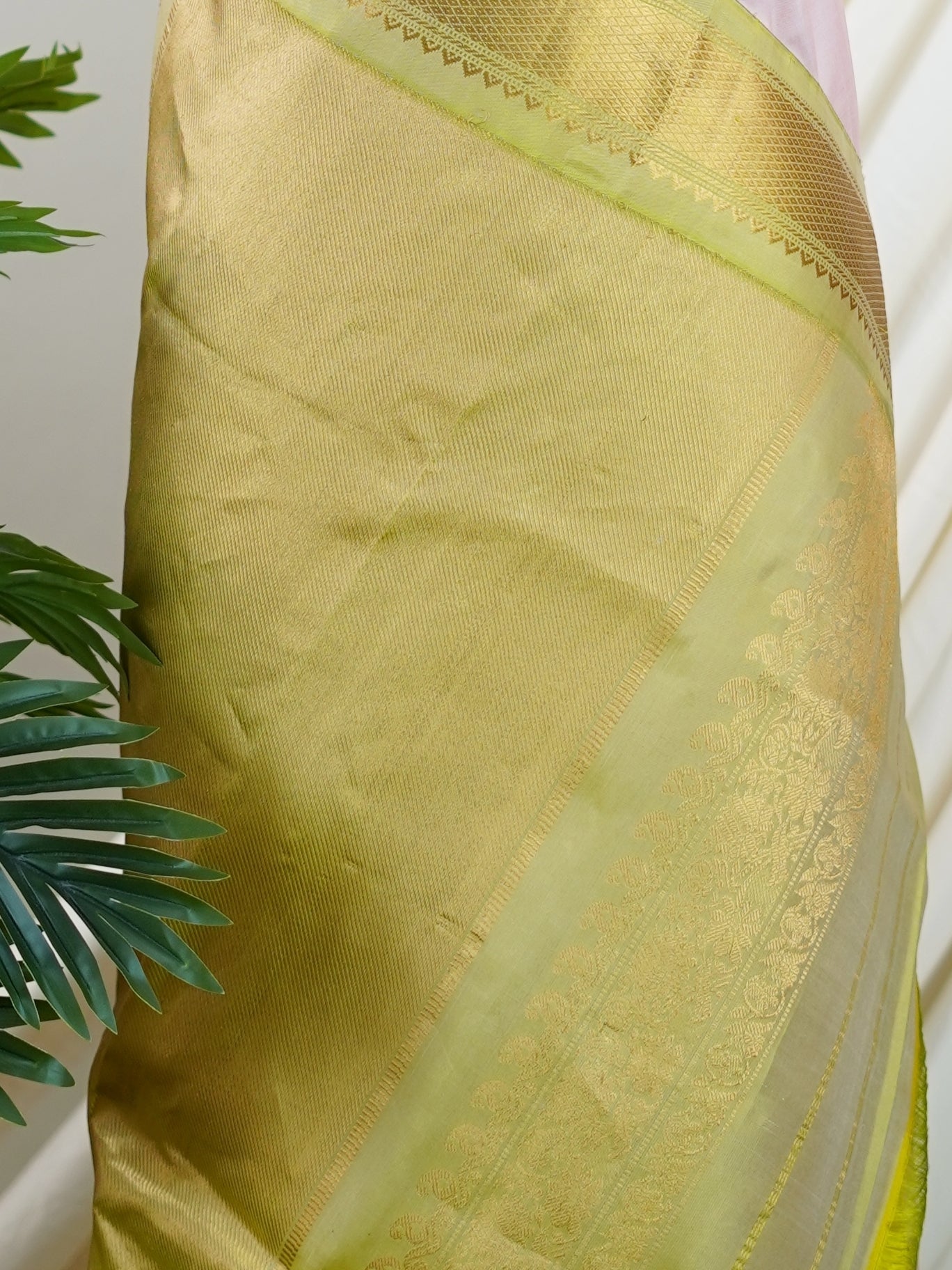 Gadwal Silk Dusty Pink 100% Pure Silk  - Manoranjitham Weaves - Handloom Store