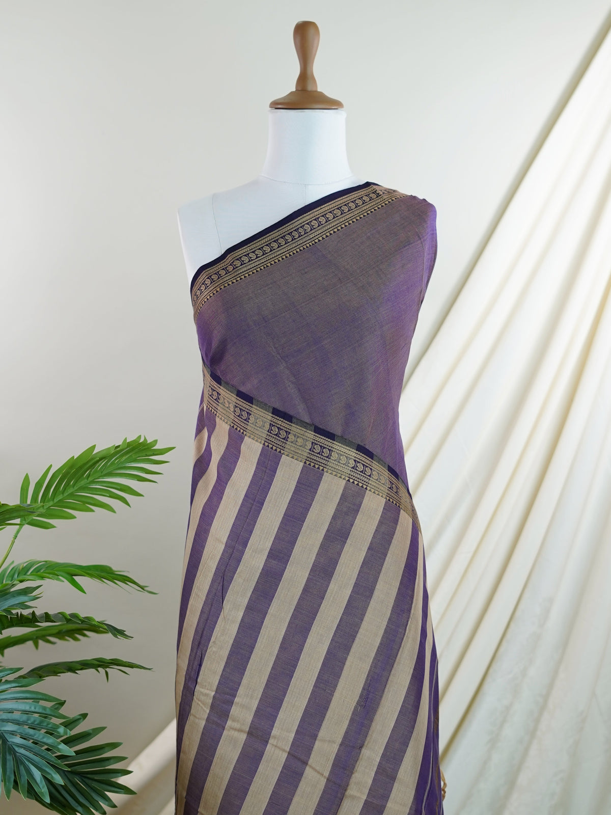 Narayanpet  100% Handspun Cotton - Manoranjitham Weaves - Handloom Store