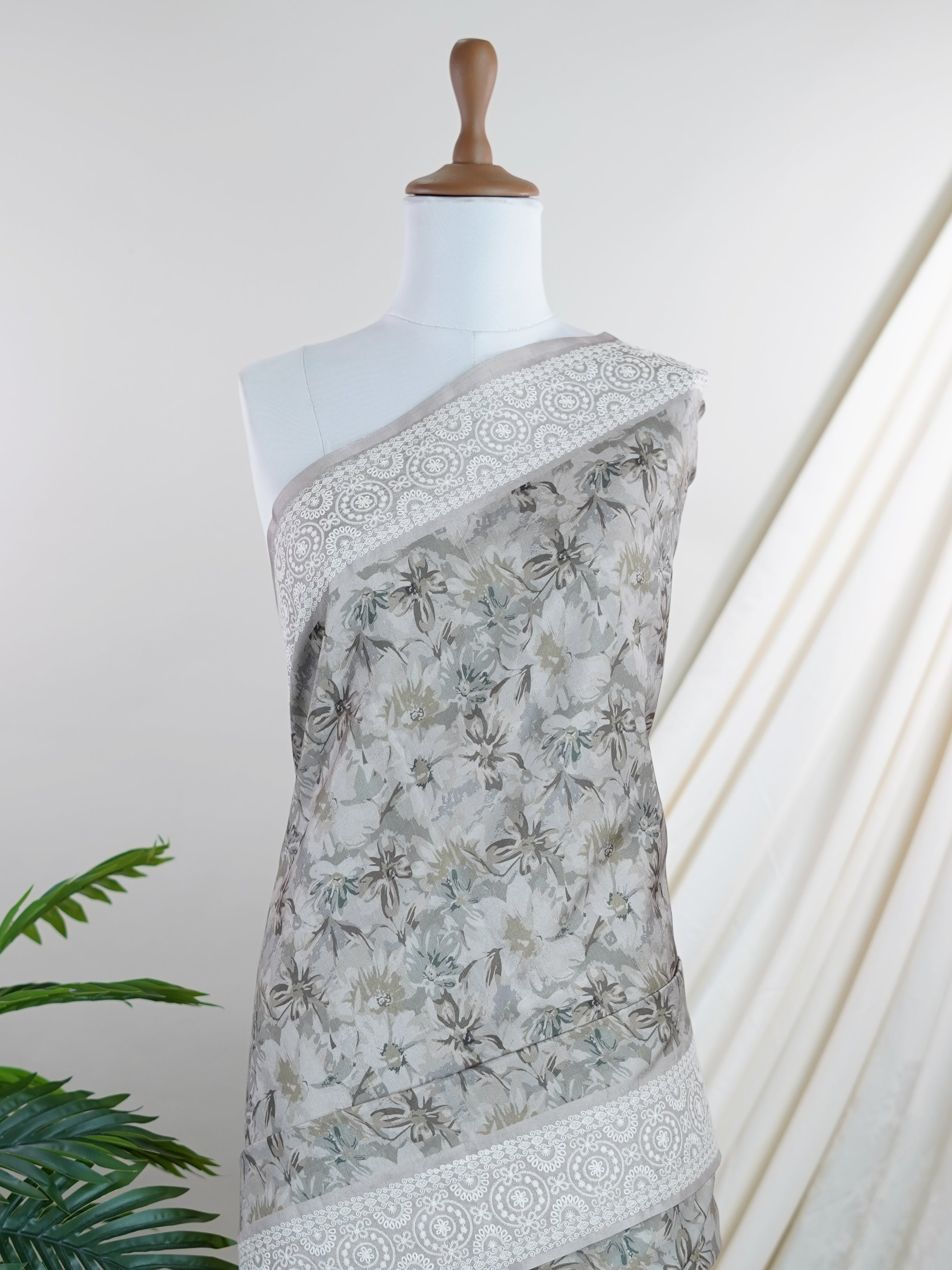 Tussars Grey Semi Tussar - Manoranjitham Weaves - Handloom Store