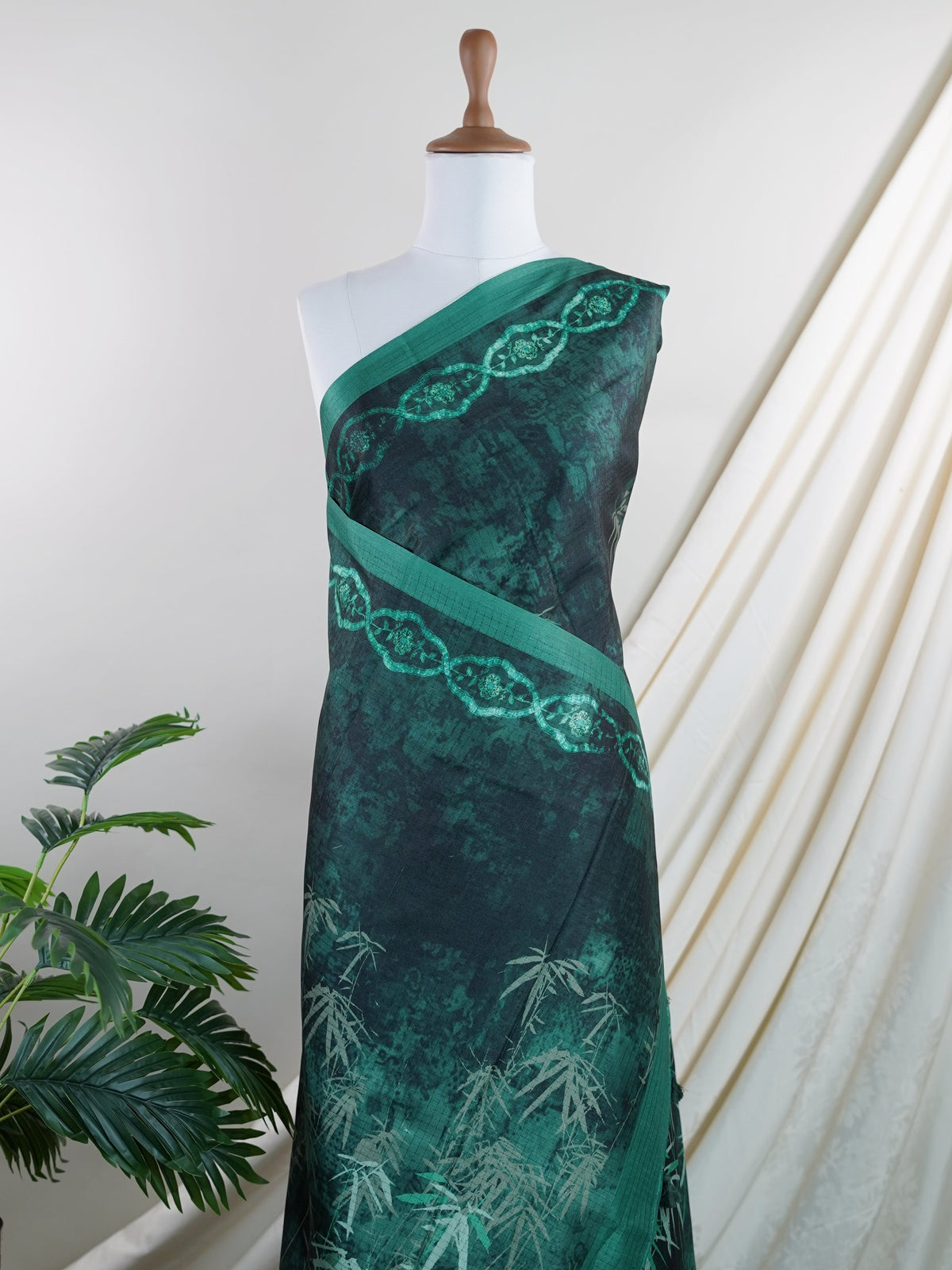 Tussars Green  Semi Tussar - Manoranjitham Weaves - Handloom Store