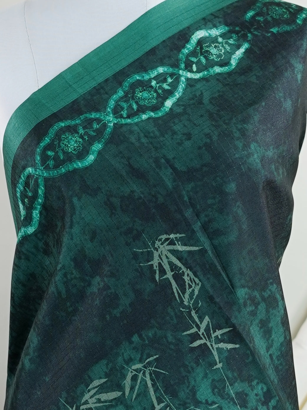 Tussars Black Semi Tussar - Manoranjitham Weaves - Handloom Store