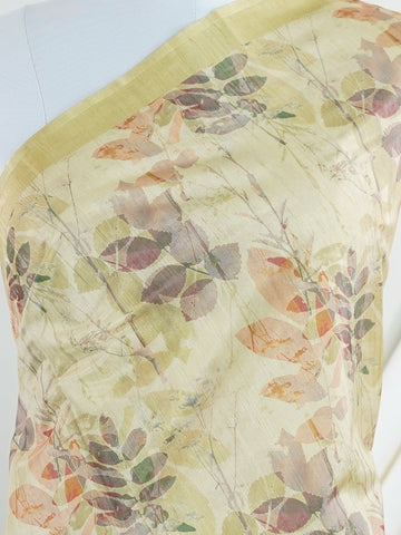 Tussars Shades of green and olive blend seamlessly over soft semi tussar silk.br
Digitally printed patterns bring a modern touch to this Varanasi weave.br
Lightweight, lustrous, and ideal for effortless day-to-evening transitions.br
#SemiTussarSaree #DigitalPrintElegance #VaranasiCraftsmanship Sharada - Semi Silk Saree | Digital Print - Manoranjitham Weaves - Handloom Store