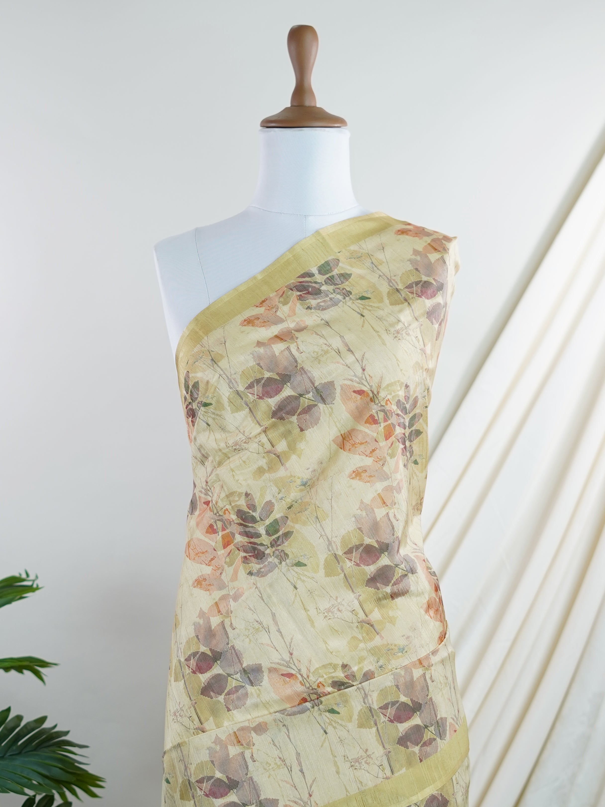 Tussars Green  Semi Tussar - Manoranjitham Weaves - Handloom Store