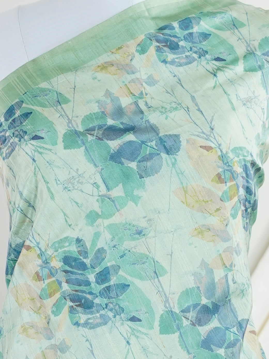 Tussars Green Semi Tussar - Manoranjitham Weaves - Handloom Store