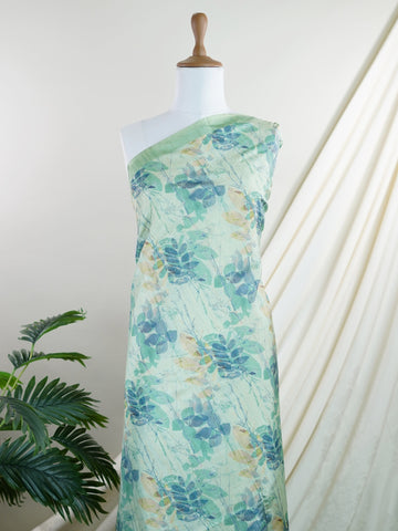 Tussars A soft green semi tussar saree with graceful digital prints across the drape.br
Woven in Varanasi, it blends sheen, texture, and contemporary artistry.br
Light yet rich, ideal for intimate gatherings or elegant daytime wear.br
#SemiTussar #DigitalPrintSaree #VaranasiWeaves Durga - Semi Silk Saree | Digital Print - Manoranjitham Weaves - Handloom Store