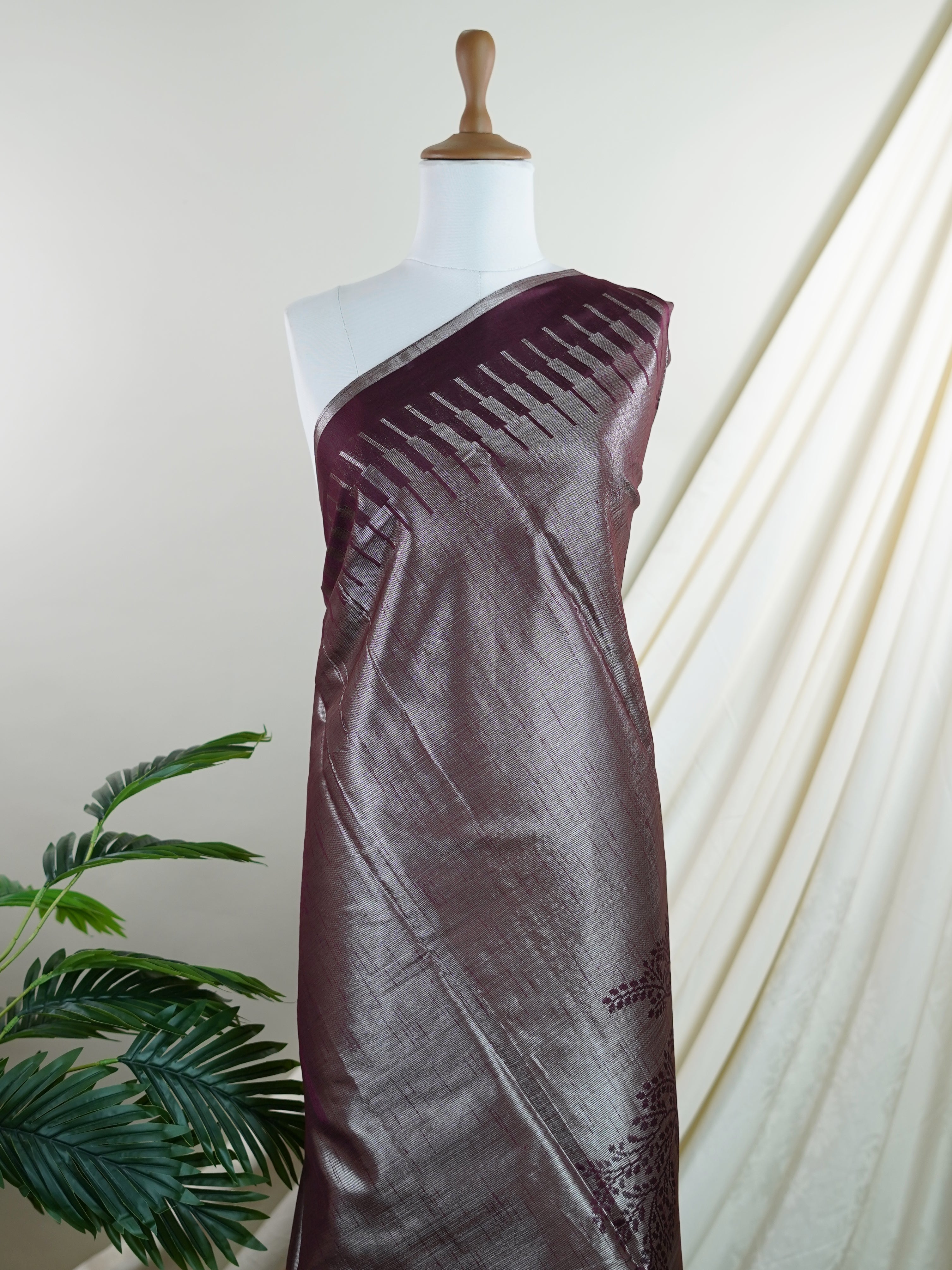 Tussars Maroon Semi Tussar - Manoranjitham Weaves - Handloom Store