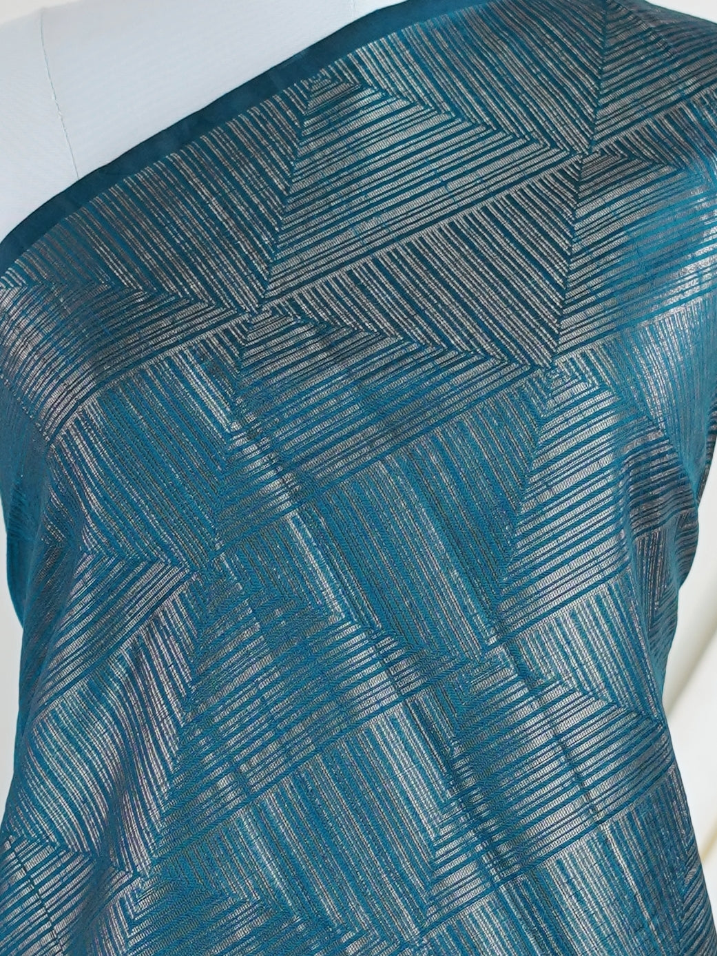 Tussars Green Semi Tussar - Manoranjitham Weaves - Handloom Store