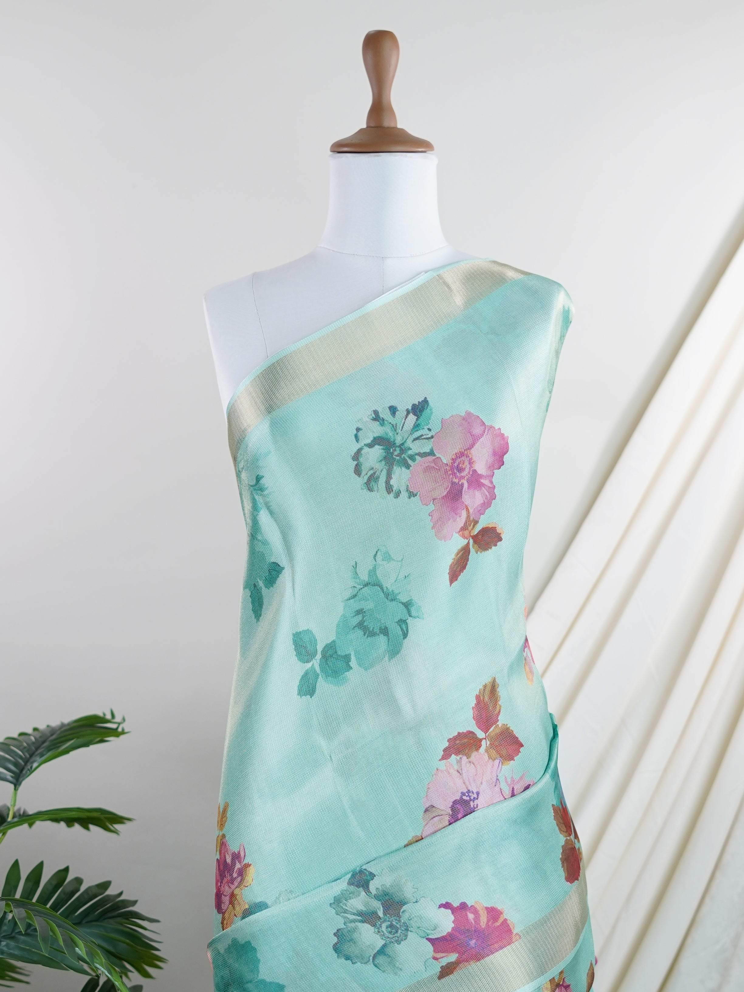 Kora  Kora - Manoranjitham Weaves - Handloom Store