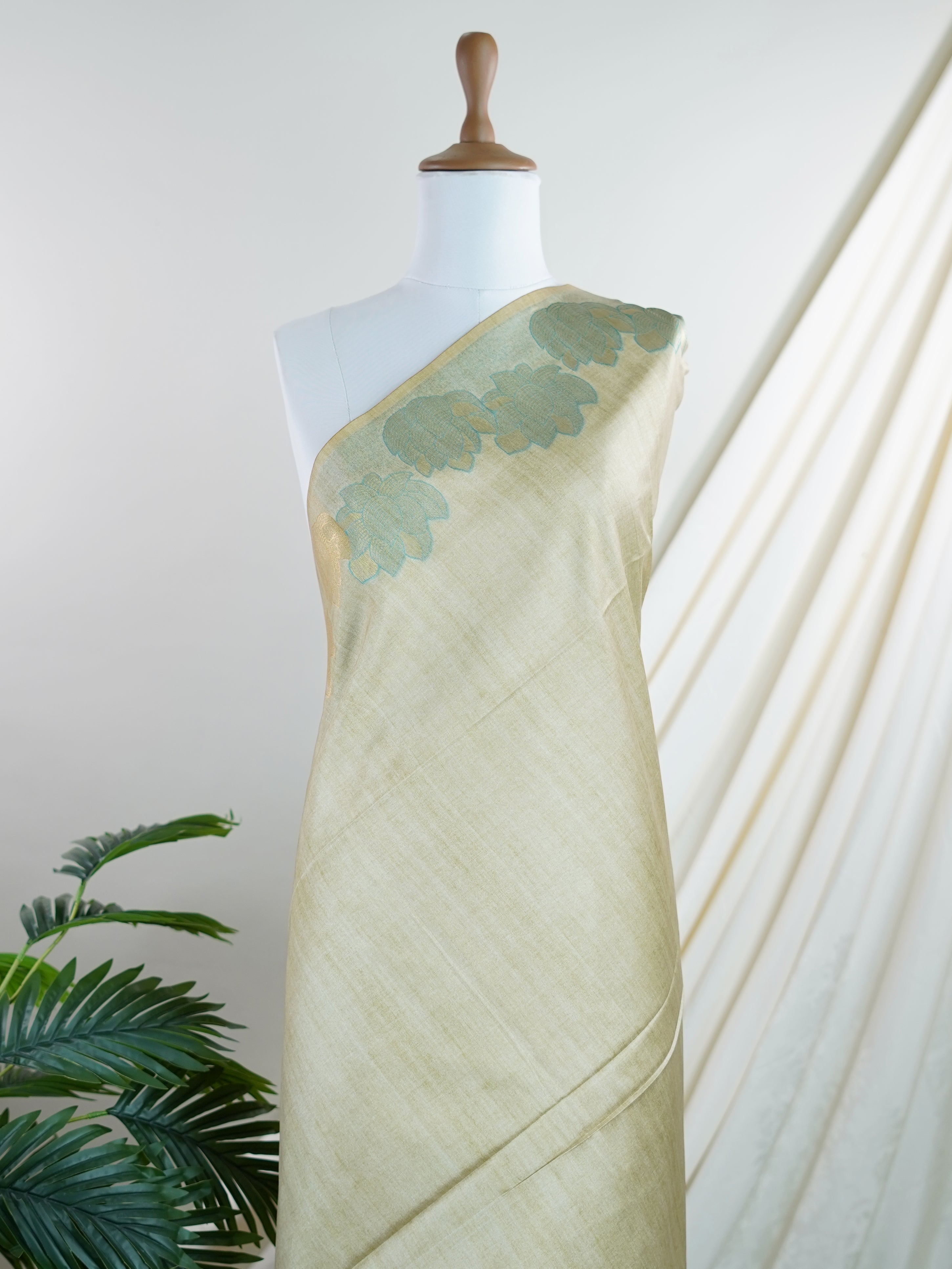 Fancy Green Fancy - Manoranjitham Weaves - Handloom Store