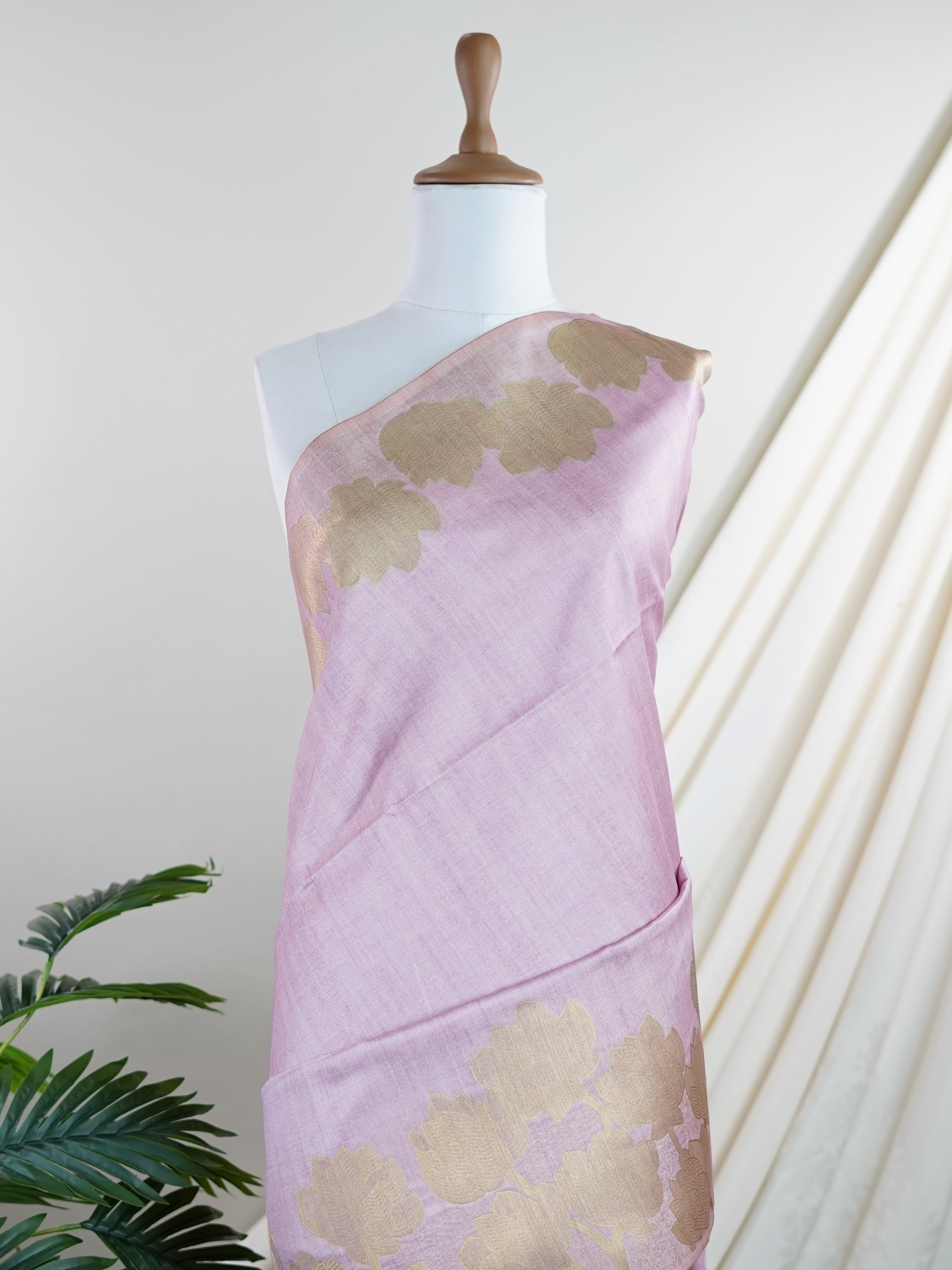 Fancy Onion Pink Fancy - Manoranjitham Weaves - Handloom Store