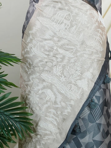 Katan This Semi Silk saree in soft cream blends delicate embroidery with digital print for a graceful finish. With no zari, its beauty lies in subtle textures and intricate detailing. Woven in Varanasi, it offers comfort with a refined aesthetic. A perfect pick for understated elegance. #SemiSilk #CreamElegance #EmbroideryDetails #VaranasiWeaves #ManoranjithamSarees Semi Tussar - Manoranjitham Weaves - Handloom Store