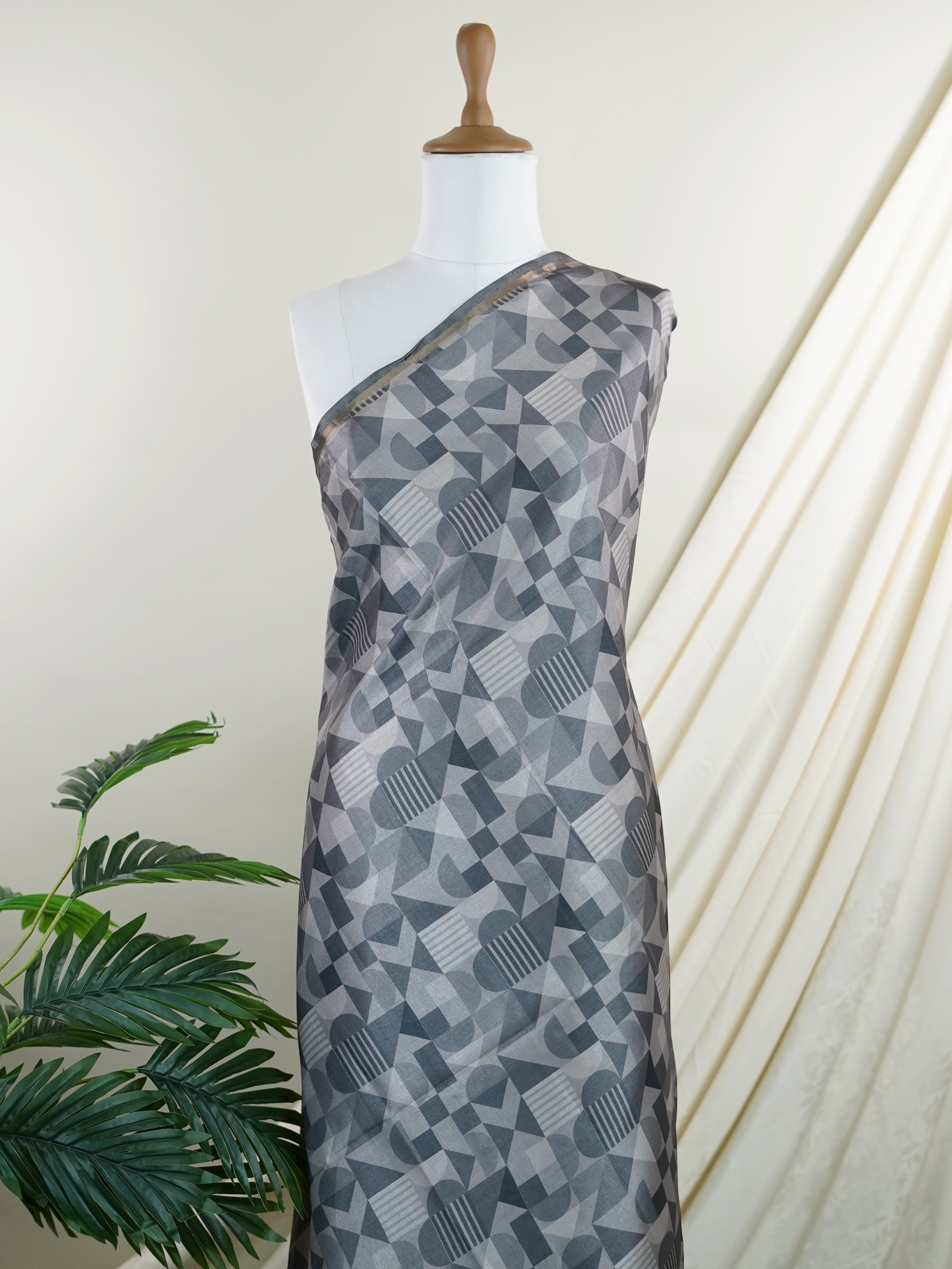 Katan Cream Semi Silk - Manoranjitham Weaves - Handloom Store