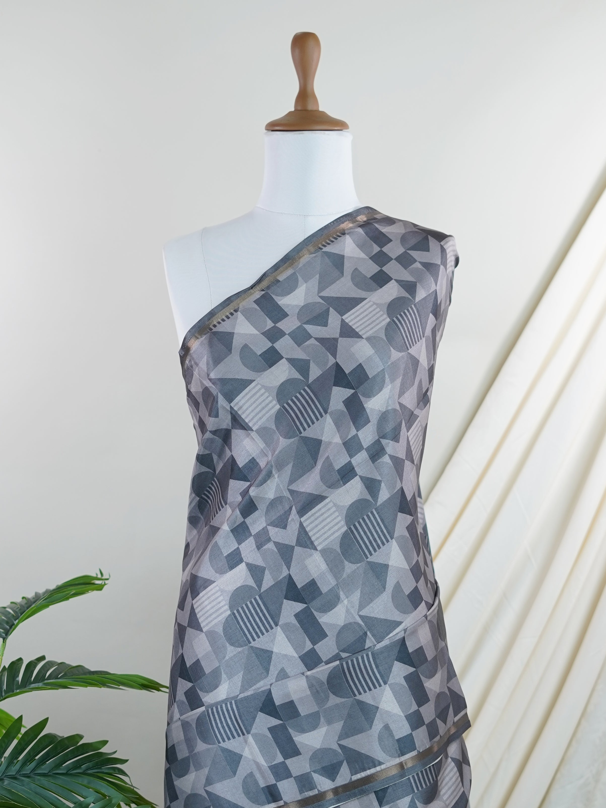 Katan Cream Semi Silk - Manoranjitham Weaves - Handloom Store