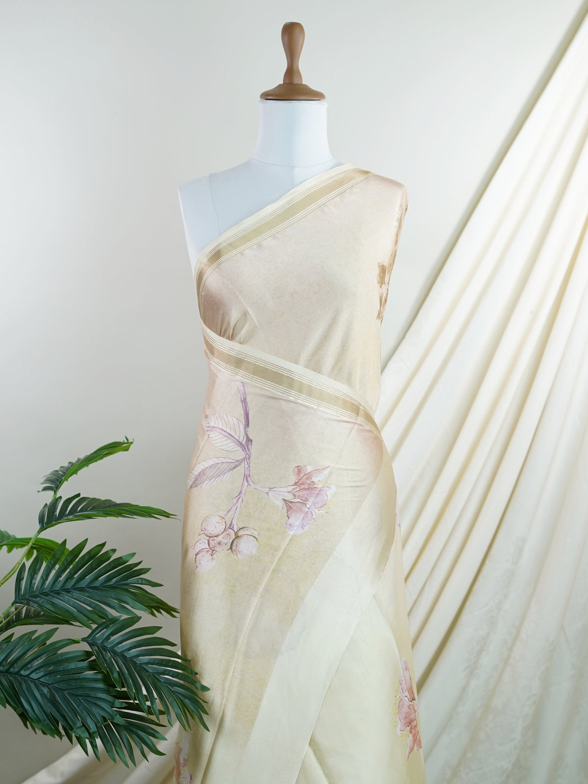 Mushru Light Green Semi Mushru - Manoranjitham Weaves - Handloom Store