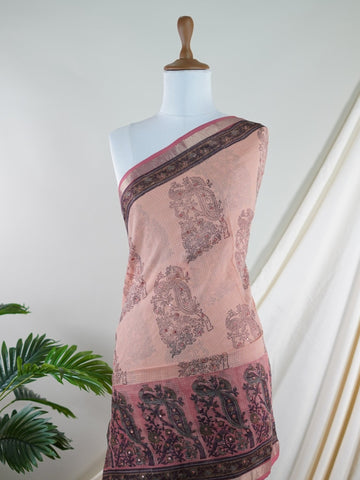 Kota A breezy Cotton Kota Doria saree adorned with delicate handblock prints and glistening mirror work—light as air, rich in tradition.br
Its translucent texture and airy drape make it perfect for summer gatherings and everyday grace.br
Every motif is stamped by hand, reflecting the charm of slow craft and timeless elegance.br
#HandloomCotton #KotaDoria #BlockPrintSaree #MirrorWork #Manoranjitham Begada - Handloom Pure Silk Saree | Handwoven | Buttas - Manoranjitham Weaves - Handloom Store