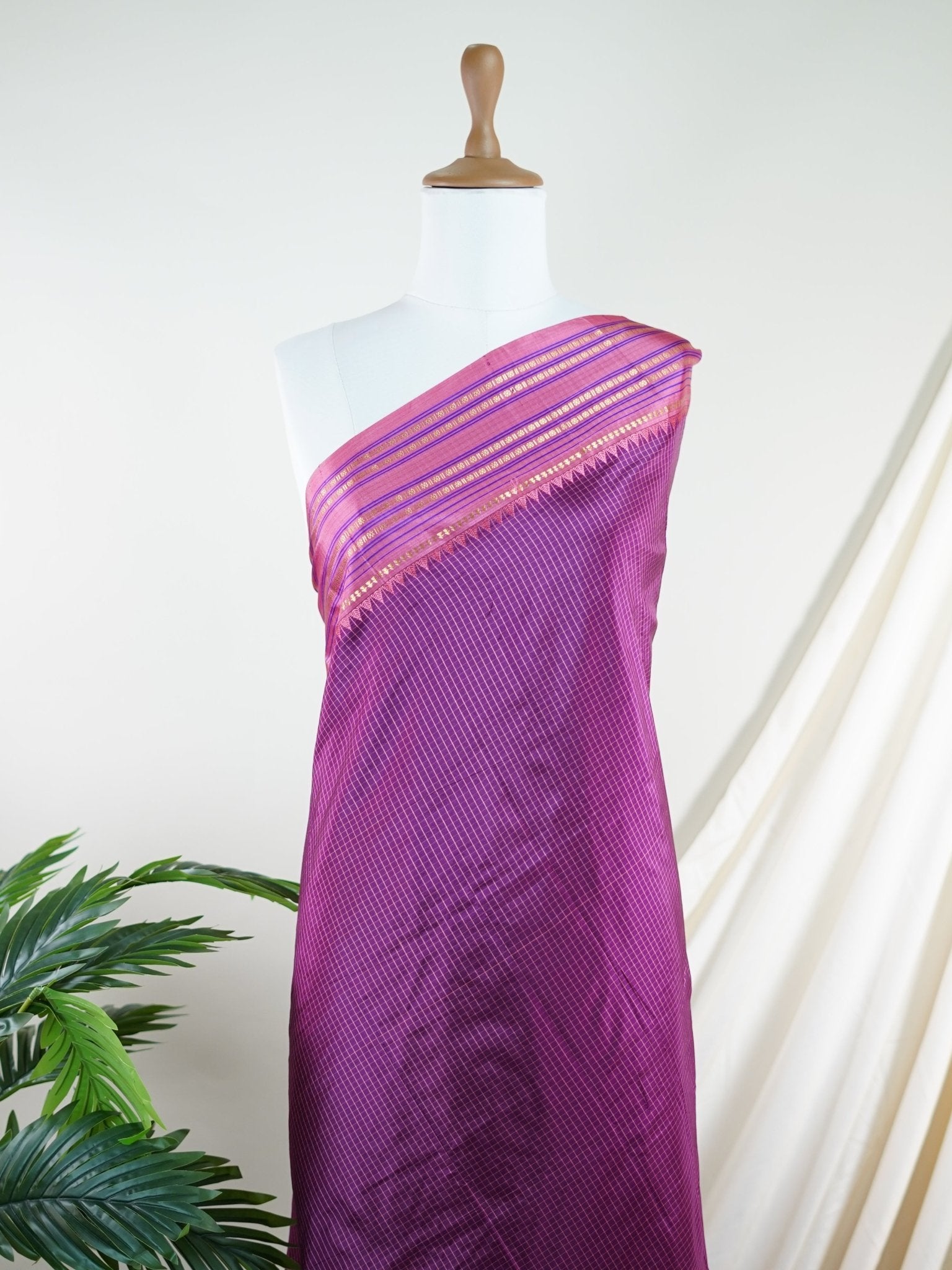 Narayanpet Violet 100% Pure Silk  - Manoranjitham Weaves - Handloom Store