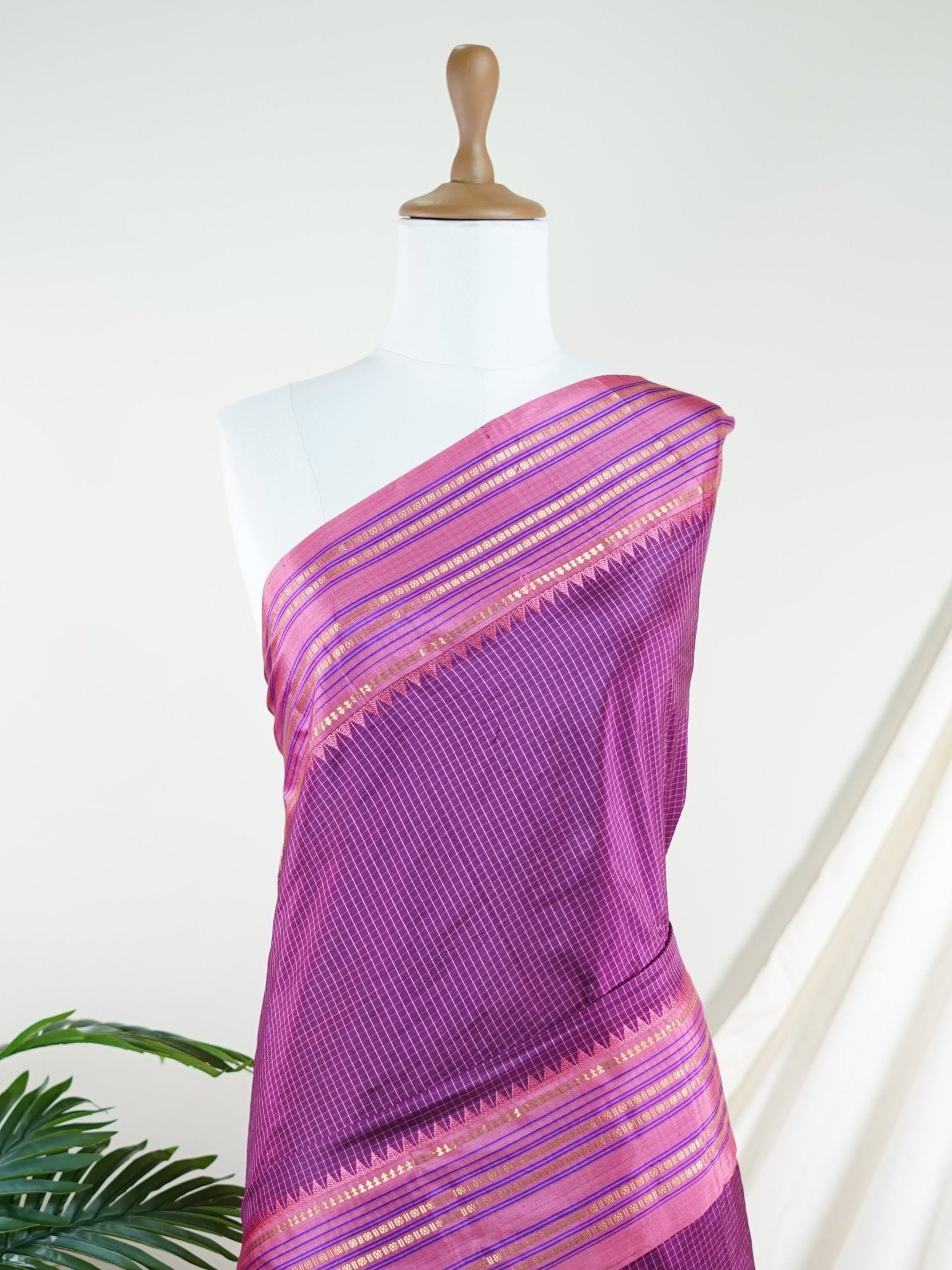 Narayanpet Violet 100% Pure Silk  - Manoranjitham Weaves - Handloom Store