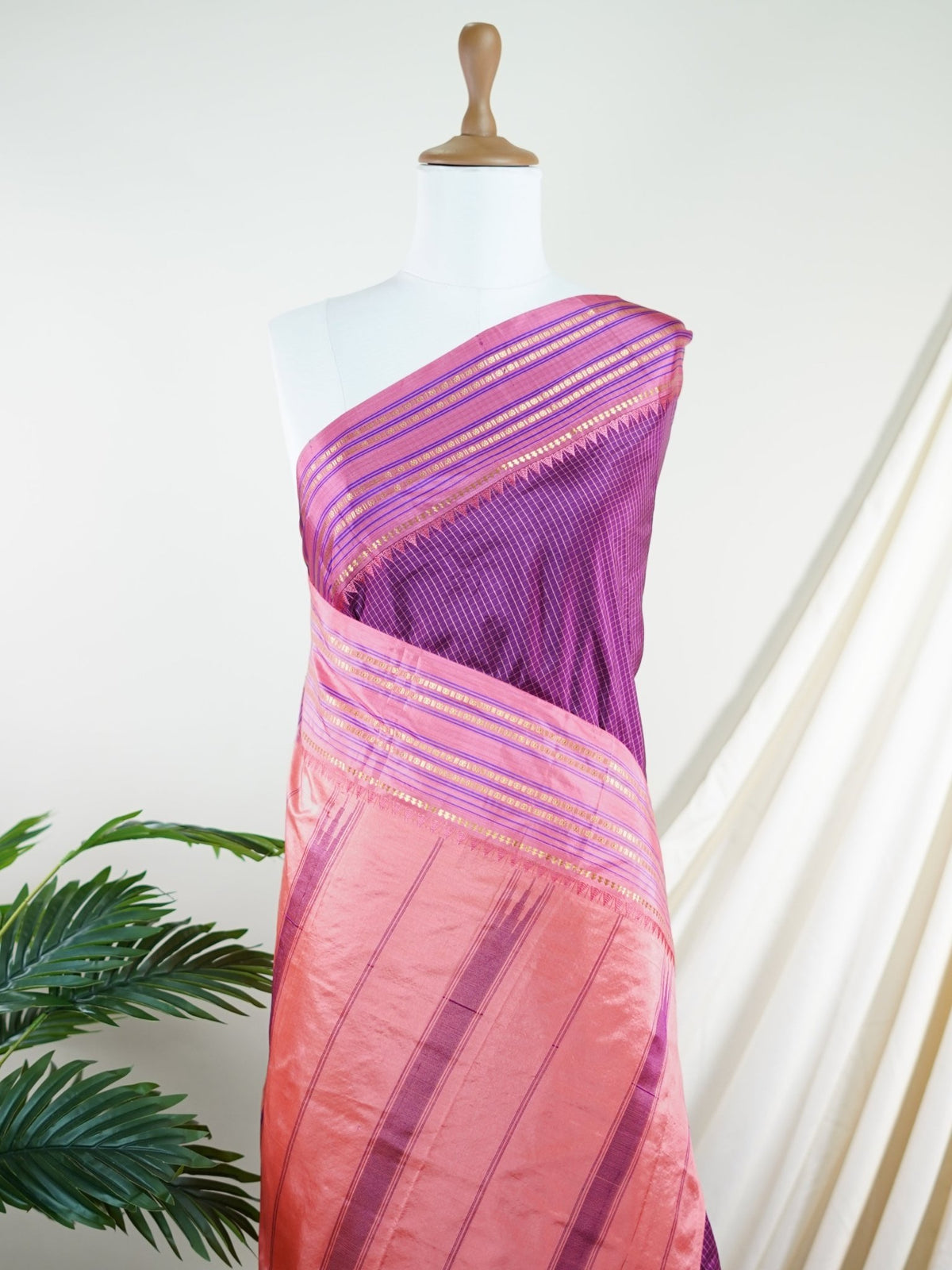 Narayanpet Violet 100% Pure Silk  - Manoranjitham Weaves - Handloom Store